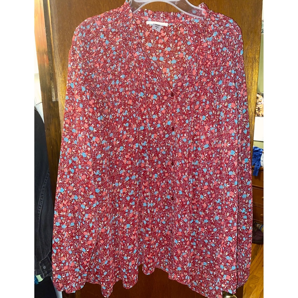 Button down long sleeve chiffon top